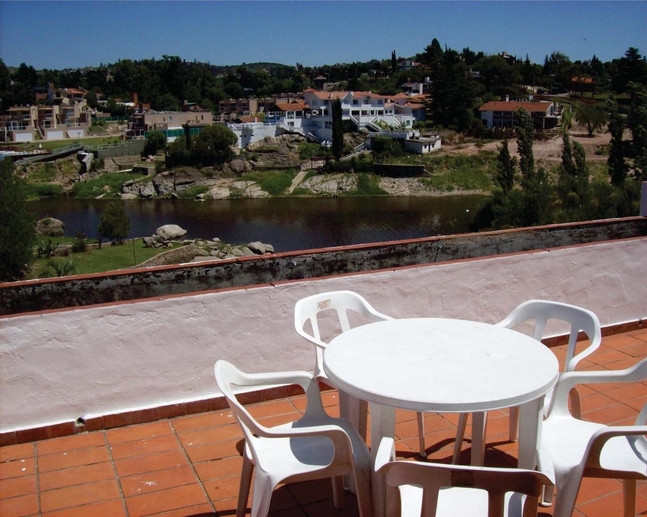 Departamentos Carlos Paz Bajada Al Lago Villa Carlos Paz Exterior photo